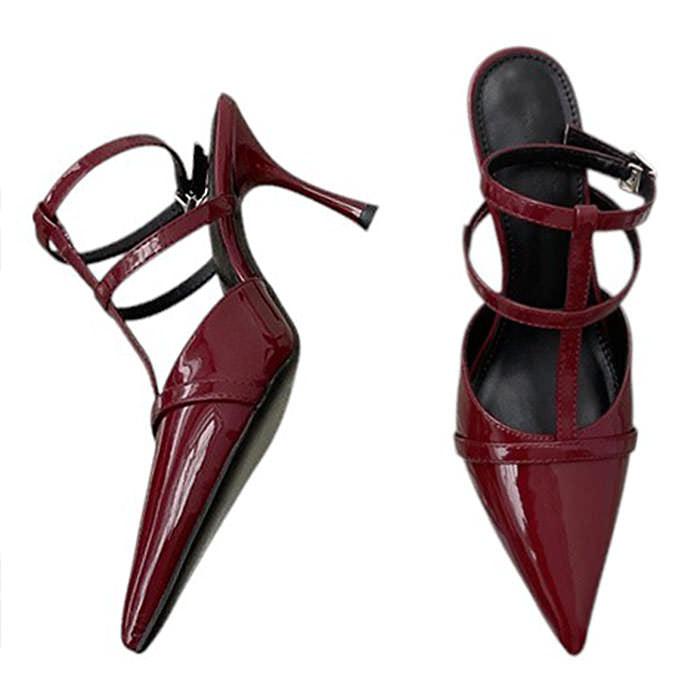 Drama Dealer Pointed Heels
